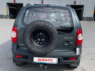 2017 Chevrolet Niva I Рестайлинг, зелёный, 650000 рублей, вид 4
