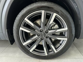 2024 Geely Monjaro I, серый, 3775200 рублей, вид 5