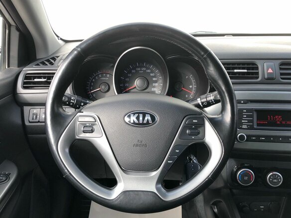 2016 Kia Rio III Рестайлинг, белый, 1315000 рублей - вид 10