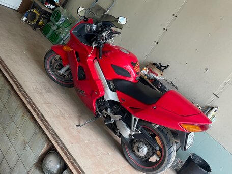 2002 Honda VFR 800, красный, 430000 рублей, вид 2