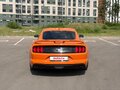 2020 Ford Mustang VI Рестайлинг, оранжевый, 3450000 рублей - вид 10