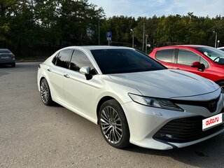 2019 Toyota Camry VIII (XV70), чёрный, 2860000 рублей, вид 2