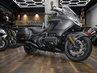 2026 Honda GL 1800 Gold Wing, чёрный, 3690000 рублей, вид 2