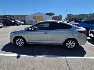 2017 Hyundai Solaris II, бежевый, 1300000 рублей, вид 3