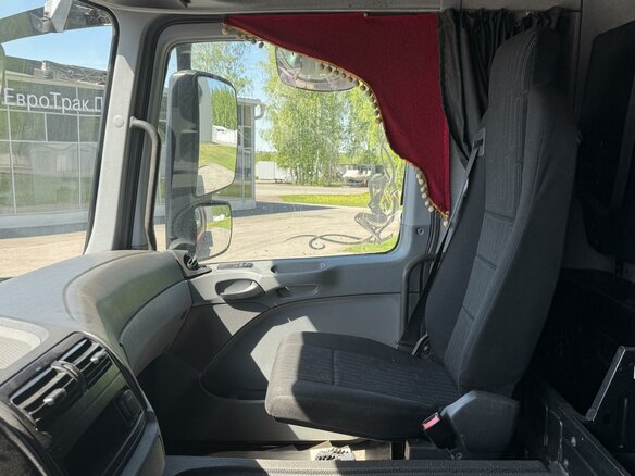 2018 Mercedes-Benz Actros, красный, 5650000 рублей - вид 17