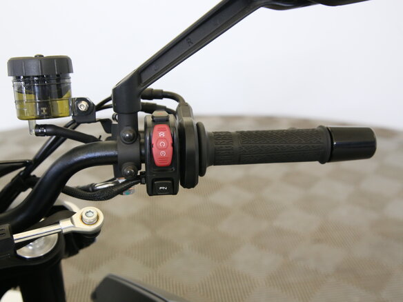 2026 CFMoto 675NK, белый - вид 14