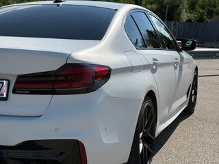 2019 BMW 5 серии 530i xDrive VII (G30/G31/G38), белый, 3090000 рублей, вид 5