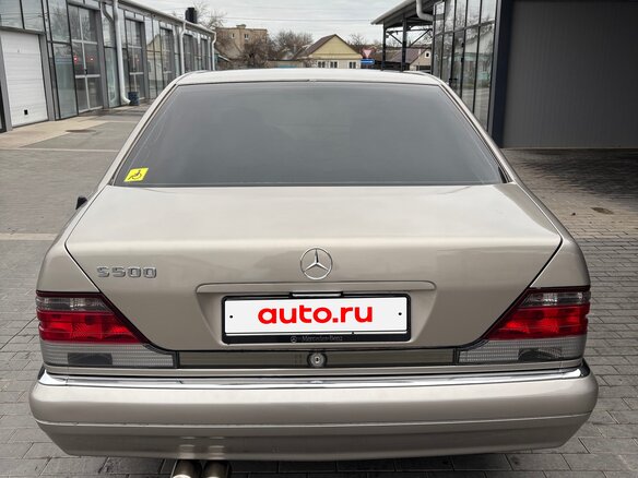 1997 Mercedes-Benz S-Класс 500 Long III (W140) Рестайлинг, золотистый, 1499000 рублей - вид 4