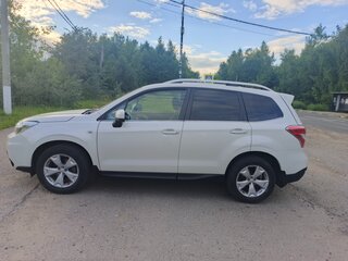 2014 Subaru Forester IV, белый, 1550000 рублей, вид 3