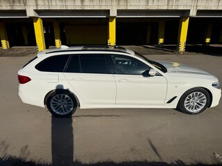 2019 BMW 5 серии 520d VII (G30/G31/G38), белый, 4280000 рублей, вид 2