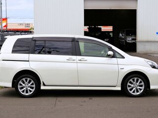 2016 Toyota ISis I Рестайлинг, белый, 962000 рублей, вид 4
