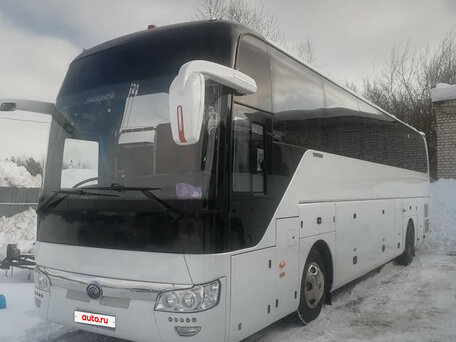 2017 Yutong ZK6122H9, белый, 6200000 рублей, вид 1