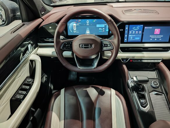 2023 Geely Monjaro I, серый, 2295000 рублей - вид 17