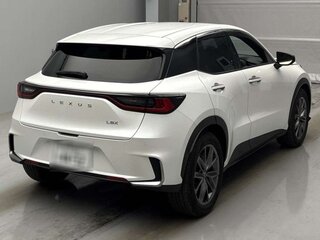 2025 Lexus LBX, белый, 3070007 рублей, вид 2