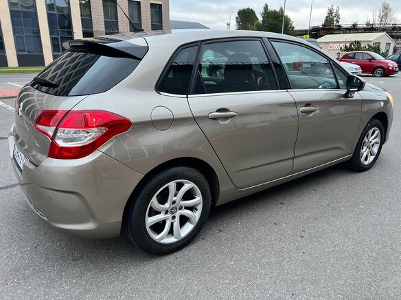 2013 Citroen C4 II, золотистый, 740000 рублей - вид 3