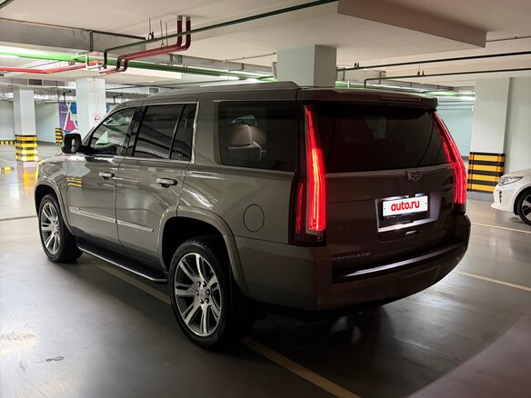 2018 Cadillac Escalade IV, бежевый, 4140000 рублей - вид 19