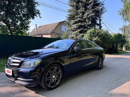 2015 Mercedes-Benz C-Класс 180 III (W204) Рестайлинг, чёрный, 1650000 рублей, вид 2