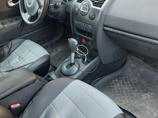 2008 Renault Megane II Рестайлинг, красный, 400000 рублей, вид 5