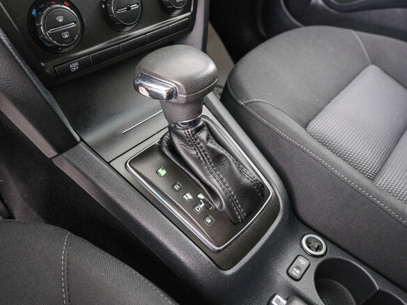 2008 Skoda Octavia II (A5), серебристый, 499000 рублей - вид 16