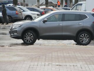 2020 Nissan X-Trail III Рестайлинг, серый, 2300000 рублей, вид 2