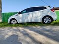 2016 Kia Rio III Рестайлинг, белый, 900000 рублей - вид 4