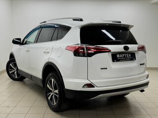 2017 Toyota RAV4 IV (XA40) Рестайлинг, белый, 2388000 рублей, вид 4