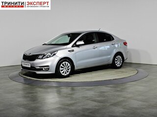 2015 Kia Rio III Рестайлинг, серебристый, 928000 рублей, вид 1