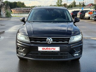 2020 Volkswagen Tiguan II, чёрный, 2320000 рублей, вид 2