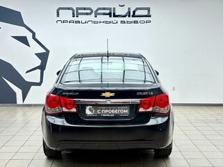 2011 Chevrolet Cruze I, чёрный, 865000 рублей, вид 3