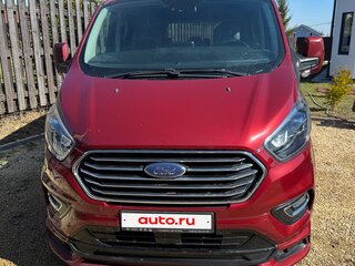 2019 Ford Tourneo Custom LWB I Рестайлинг, красный, 3800000 рублей, вид 2