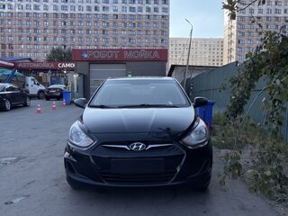 2011 Hyundai Solaris I, чёрный, 620000 рублей, вид 2