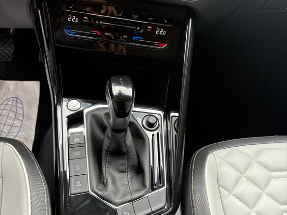 2023 Volkswagen Tayron I Рестайлинг, чёрный, 2600000 рублей - вид 13