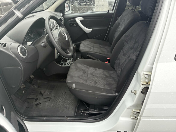 2014 Renault Logan I Рестайлинг, белый - вид 11