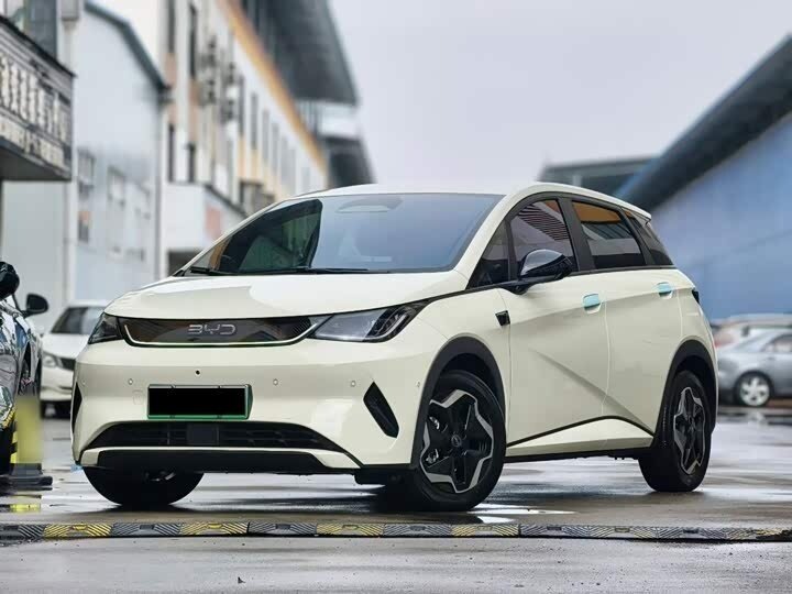 Открыть фотографии: BYD Dolphin I Рестайлинг