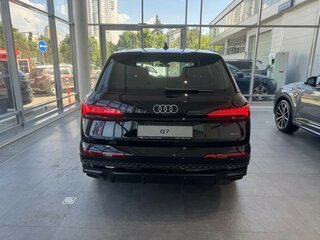 2026 Audi Q7 45 TFSI II (4M) Рестайлинг 2, чёрный, 11600000 рублей, вид 5