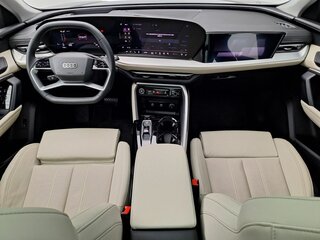 2025 Audi Q5 40 TFSI III (GU), чёрный, 6990000 рублей, вид 4