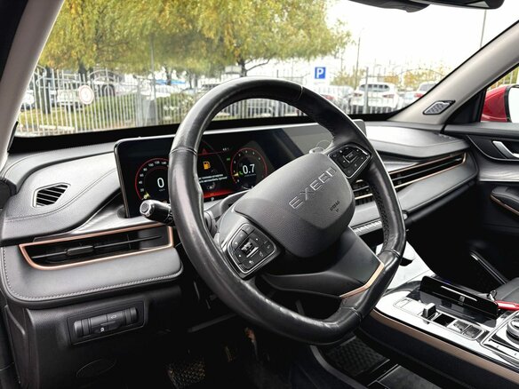 2023 Exeed LX I Рестайлинг, красный, 2050000 рублей - вид 14