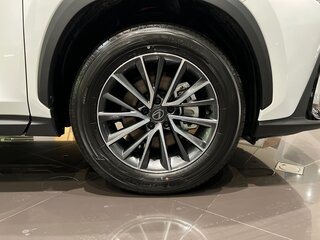 2025 Lexus NX 200 II, белый, 6620000 рублей, вид 4