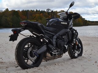 2025 Yamaha MT-09 (FZ-09), чёрный, 1380000 рублей, вид 4