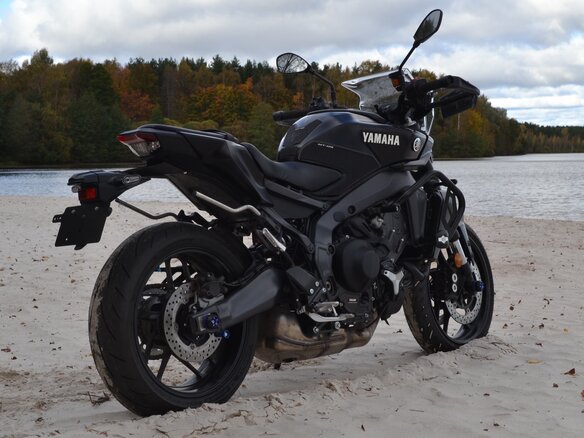2025 Yamaha MT-09 (FZ-09), чёрный, 1380000 рублей - вид 3