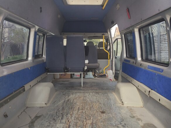 2011 Ford Transit, серый, 1050000 рублей - вид 5