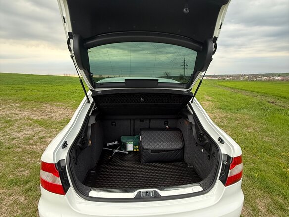 2012 Skoda Superb II, белый, 1200000 рублей - вид 3