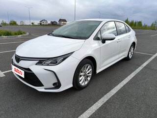 2021 Toyota Corolla XII (E210), белый, 1820000 рублей, вид 1