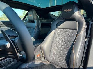 2026 Aston Martin Vanquish III, бежевый, 54900000 рублей, вид 4