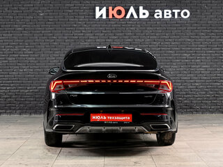 2021 Kia K5 III, чёрный, 2490000 рублей, вид 5