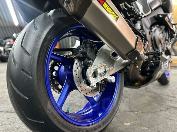 2017 Yamaha MT-10SP, серебристый, 1470000 рублей - вид 25