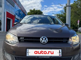 2011 Volkswagen Polo V, коричневый, 1000000 рублей, вид 2