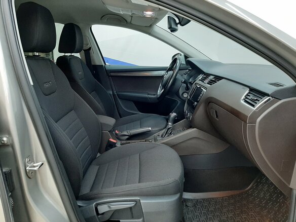 2016 Skoda Octavia Scout III (A7), серый - вид 10