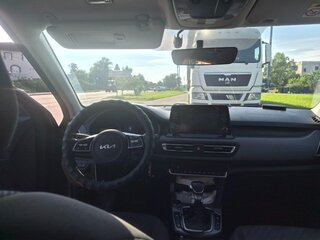 2022 Kia Seltos I, чёрный, 2550000 рублей, вид 5