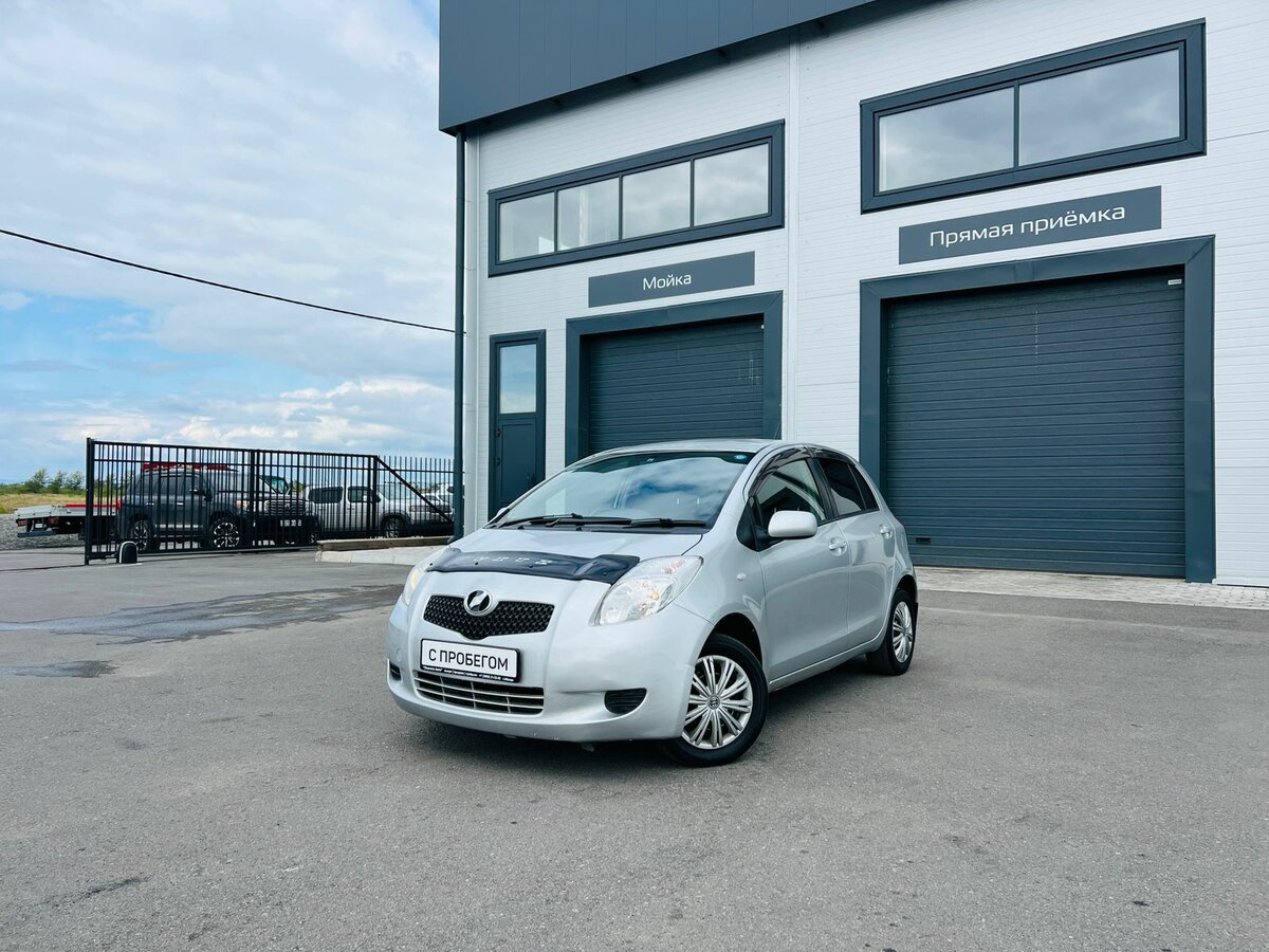 Открыть фотографии: Toyota Vitz II (XP90)